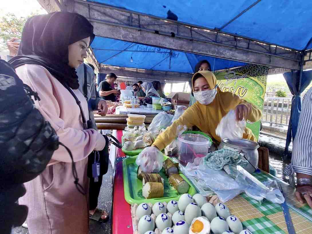 JUAL KUE LAMANG