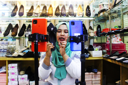 EKONOMI DIGITAL INDONESIA CAPAI 80 MILIAR DOLAR AS