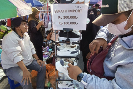 JUAL SEPATU IMPOR