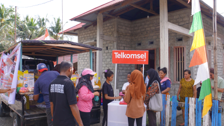 ANTUSIAS MASYARAKAT DI PASAR MURAH