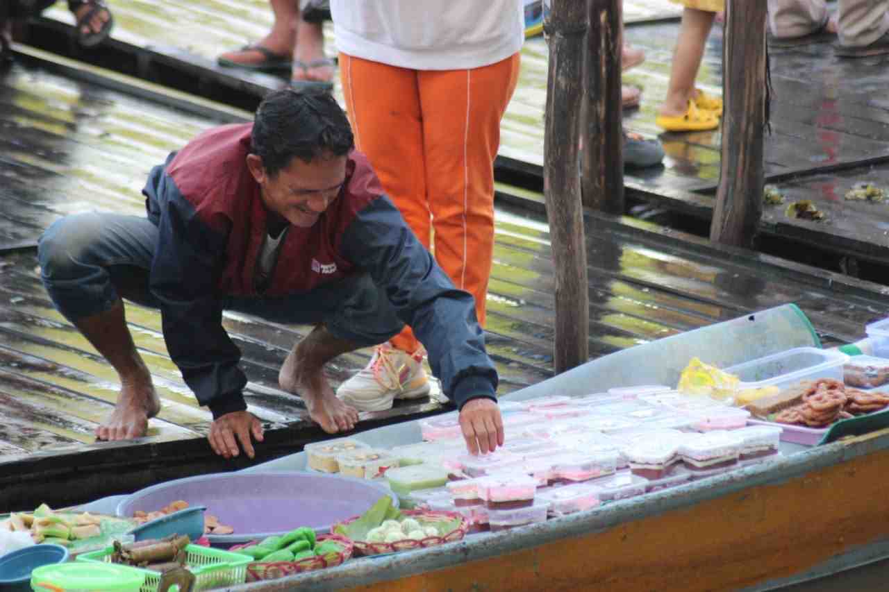 PILIH KUE TRADISIONAL