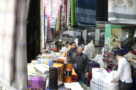 PASAR TANAH ABANG JELANG BULAN RAMADAN