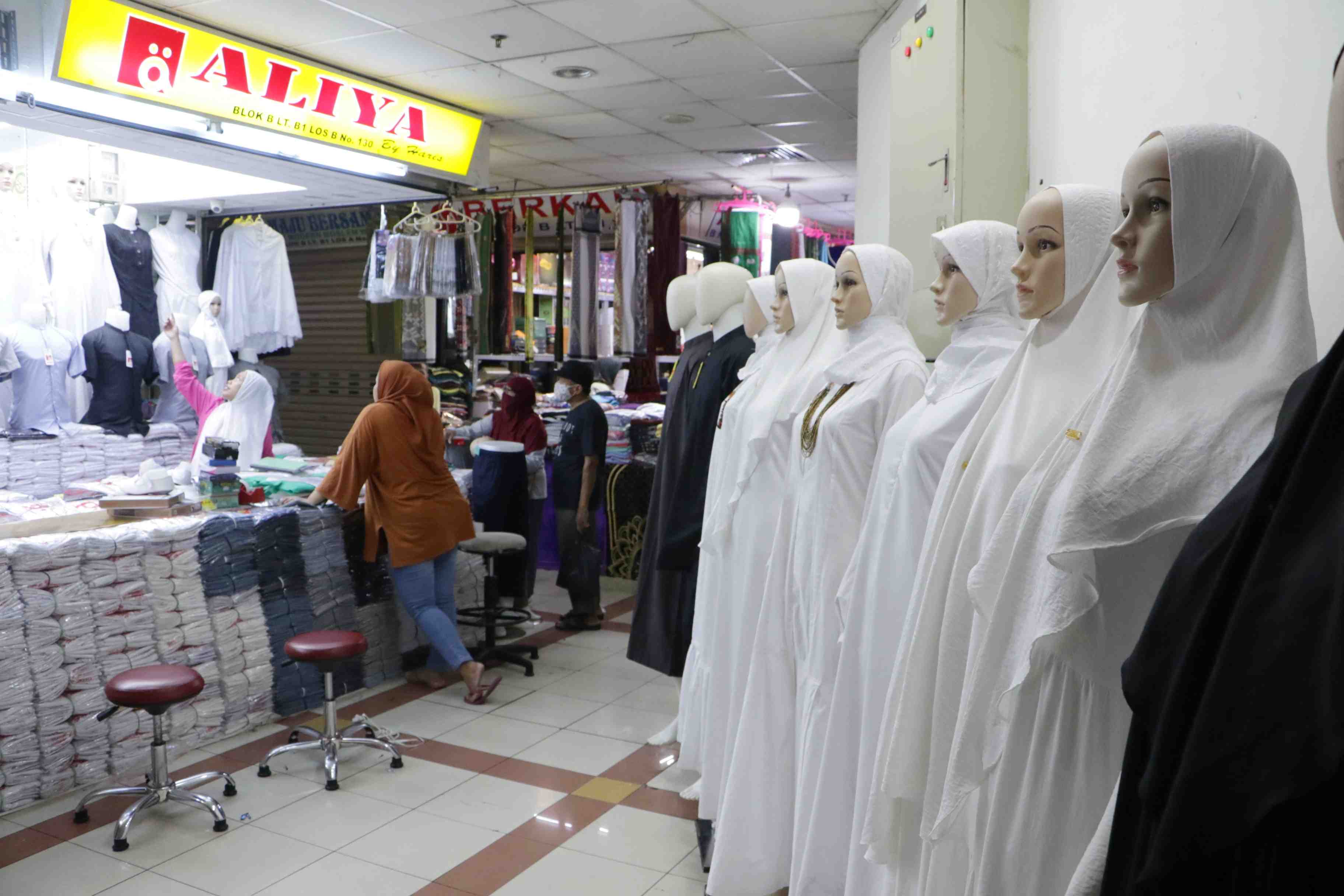 PASAR TANAH ABANG JELANG BULAN RAMADAN