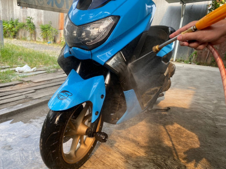 CUCI SEPEDA MOTOR