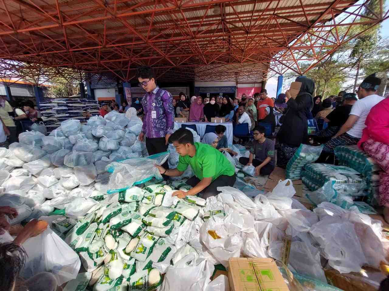 SIAPKAN RATUSAN KILOGRAM GULA