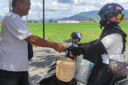 BELI KERANJANG ROTAN