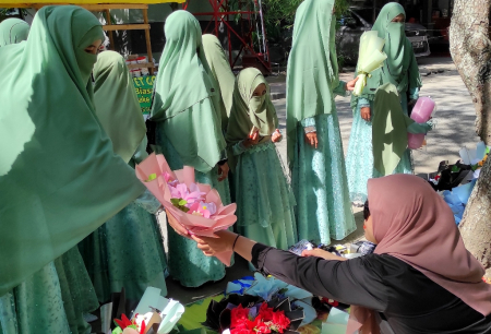 BUKET WISUDA