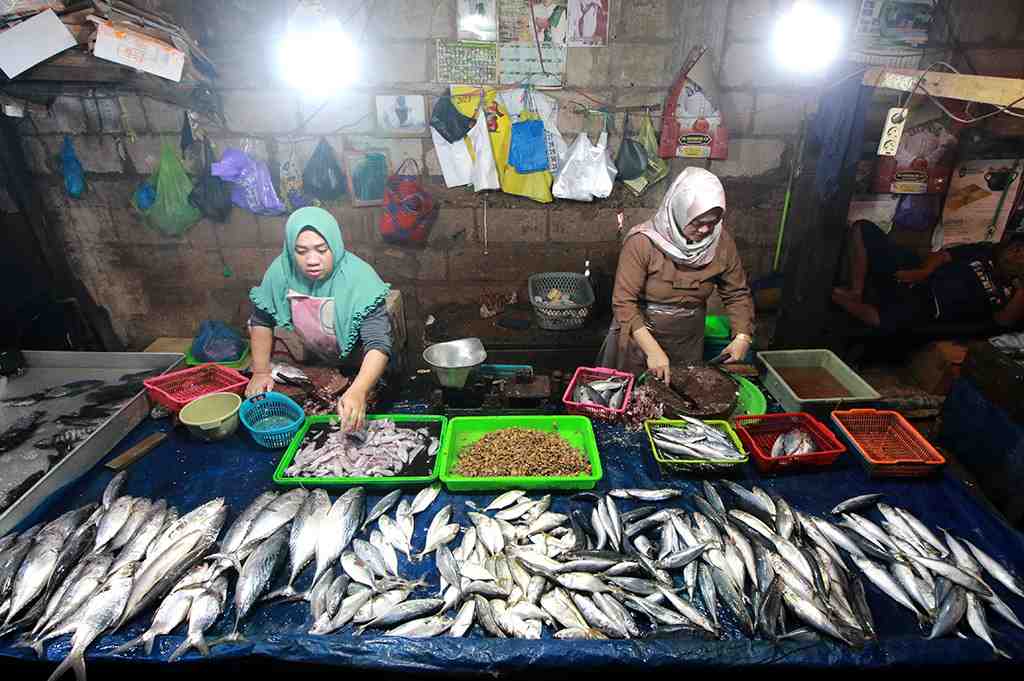 PERMINTAAN IKAN LAUT MENINGKAT