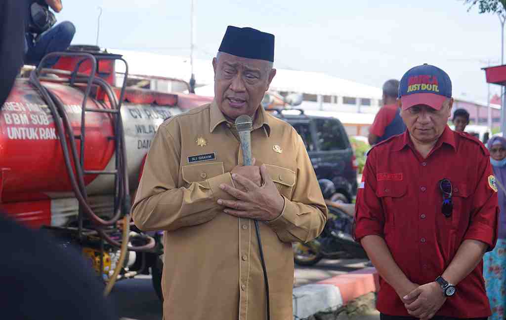 OPERASI PASAR MURAH MINYAK TANAH di TIDORE