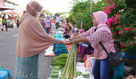 MEMBELI SAYUR DALAWAHO