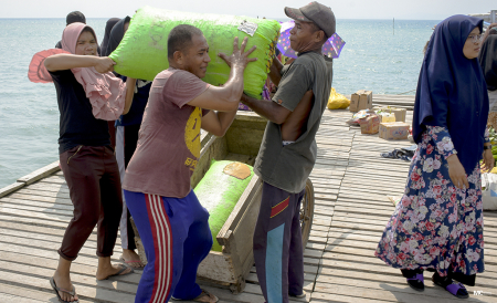 BURUH ANGKUT PELABUHAN