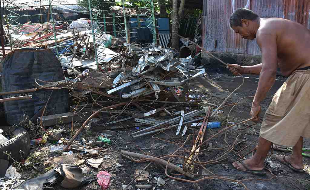 KUMPULKAN BARANG BEKAS