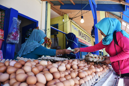 PEMDA TIDORE GELAR PASAR MURAH