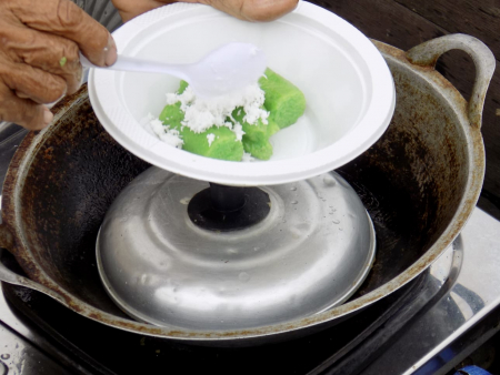 TAMBAH PARUTAN KELAPA