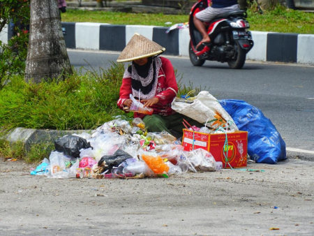 KUMPULKAN BARANG BEKAS
