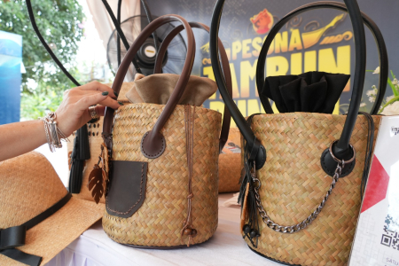 SUSUN TAS PURUN