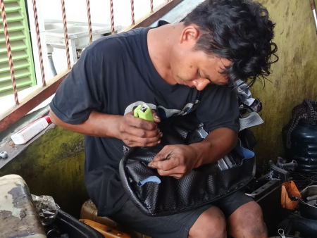 JASA PASANG KULIT JOK SEPEDA MOTOR