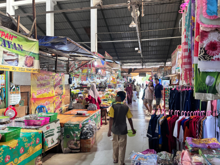 HARGA KEBUTUHAN POKOK DI PASAR KAHAYAN