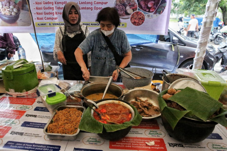 PASAR RAMADAN DI PALANGKA RAYA 