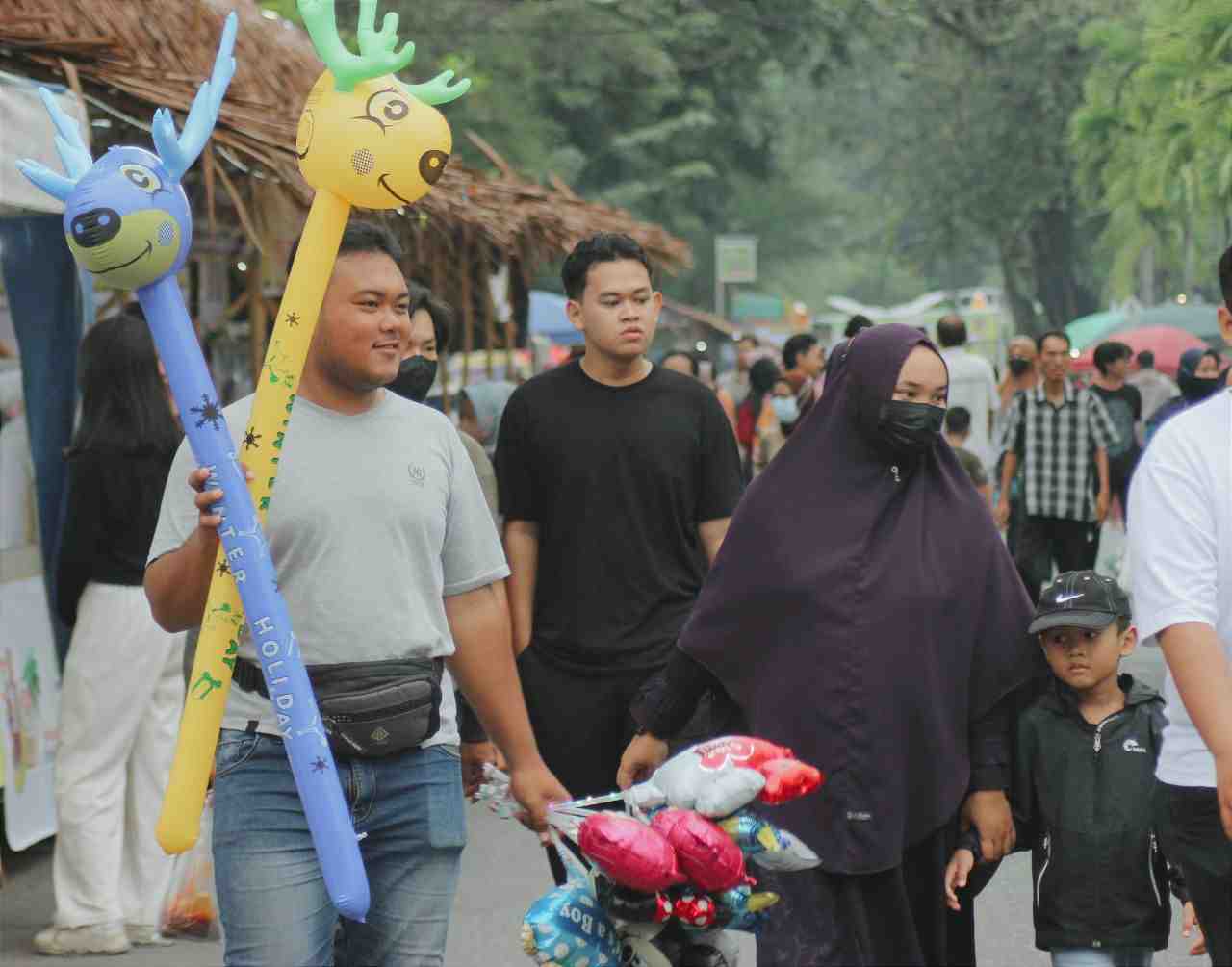 JUAL MAINAN DI PASAR RAMADAN