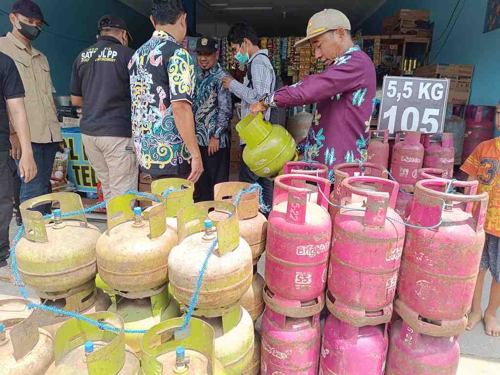 PERIKSA TABUNG GAS
