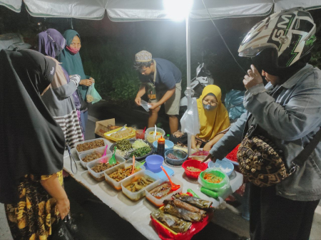 PASAR MALAM KELAYAN
