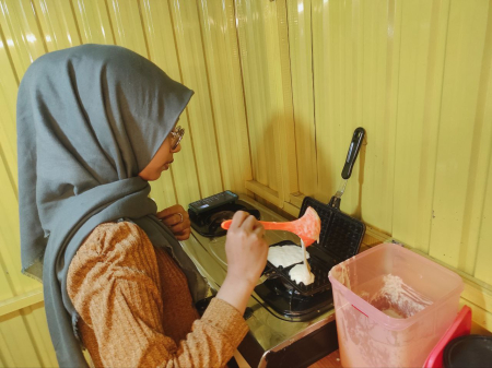TUANG ADONAN WAFLE