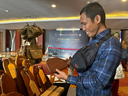 TALENAN KAYU ULIN