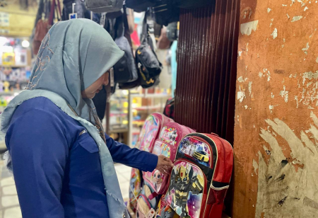 LIHAT TAS SEKOLAH