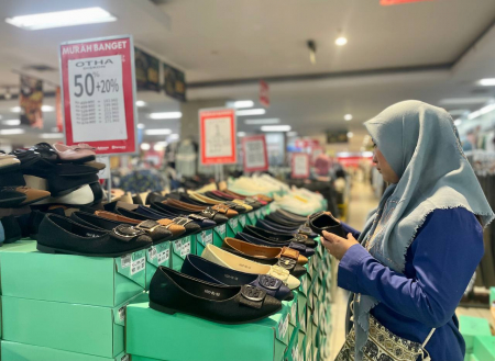 LIHAT SEPATU
