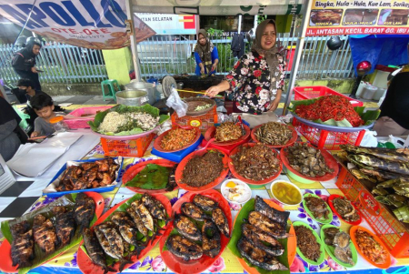 KULINER DI PASAR RAMADAN