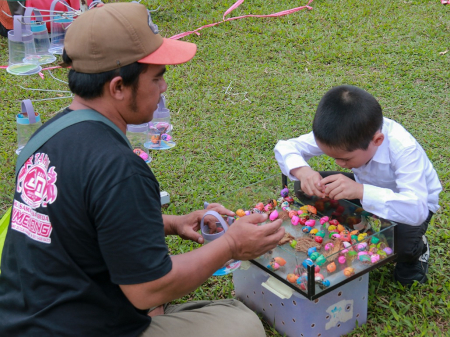 LIHAT KELOMANG