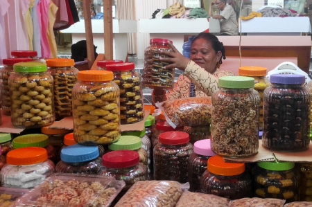 JUAL KUE LEBARAN