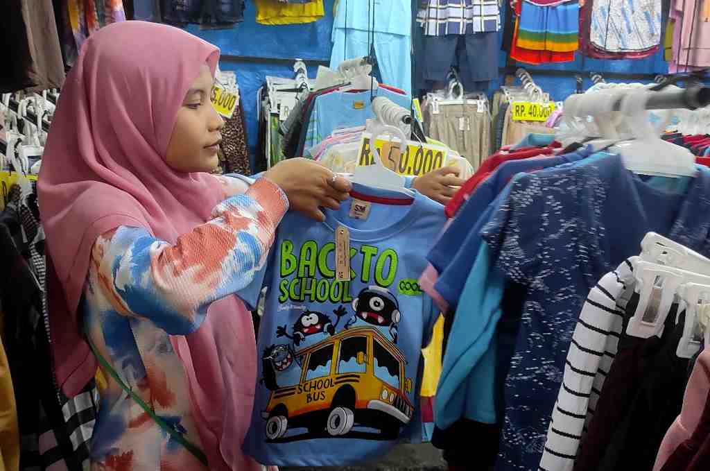 KAUS ANAK GAMBAR KARTUN