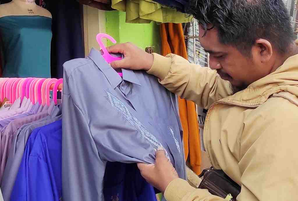 LIHAT MOTIF KARAWO