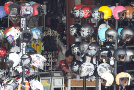 PENJUAL HELM