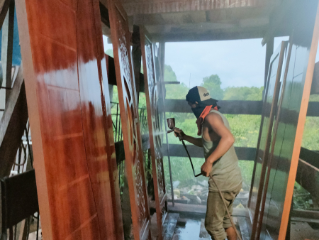 PENGKILAP PINTU KAYU ULIN