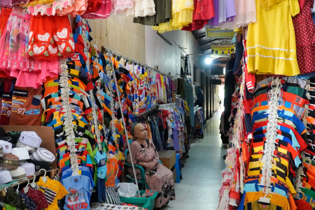 PENJUAL PAKAIAN ANAK