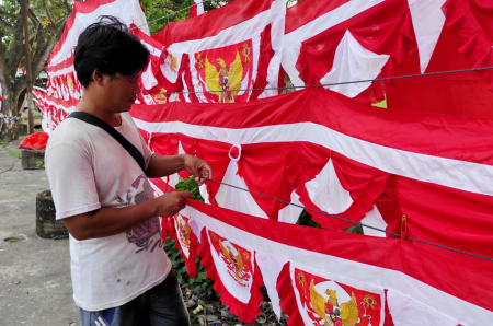 PENJUAL BENDERA