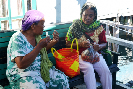 PENJUAL KELILING di TOROSIAJE