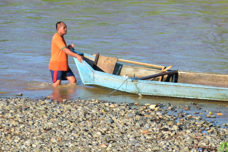 PERAHU PASIR