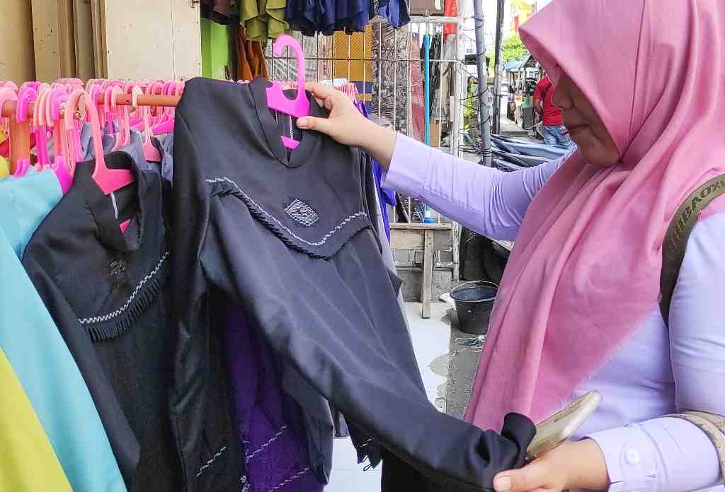 PILIH BLUS KARAWO