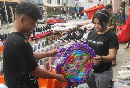 PILIH TAS SEKOLAH ANAK