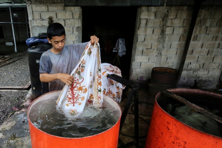 KAIN BATIK KHAS KALTENG