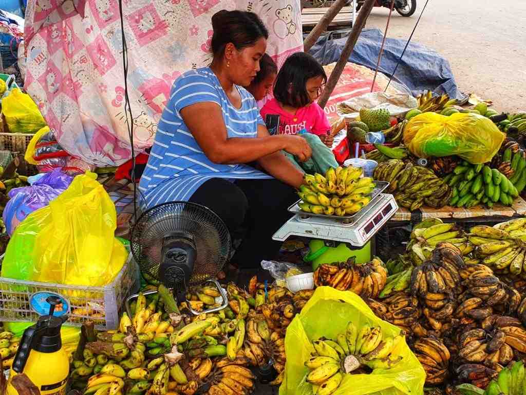 PENJUAL BUAH PISANG