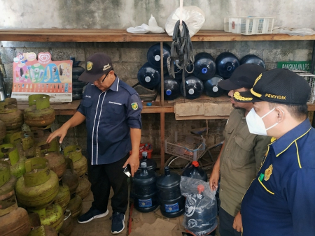 PERIKSA TABUNG GAS ELPIJI 3 KG