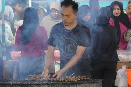 BAKAR SATAI AYAM UNTUK BERBUKA