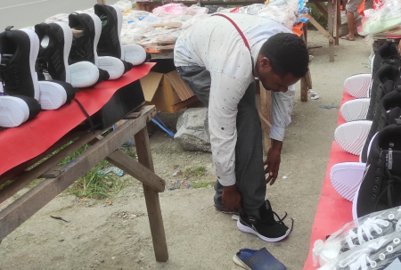 SEPATU PRODUK DALAM NEGERI
