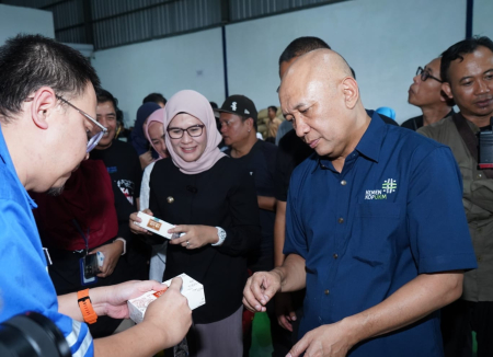 MENINJAU PRODUK SUSU IKAN