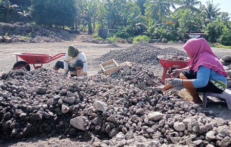 PENAMBANG BATU KERIKIL 